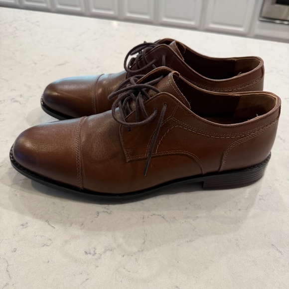 Johnston and Murphy dress shoes